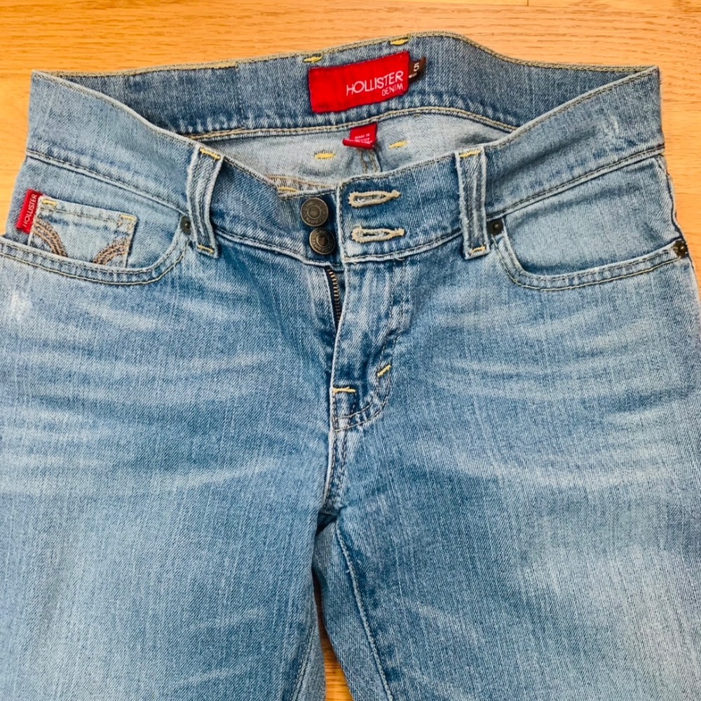 Hollister medium blue capri jeans - Picture 6 of 7